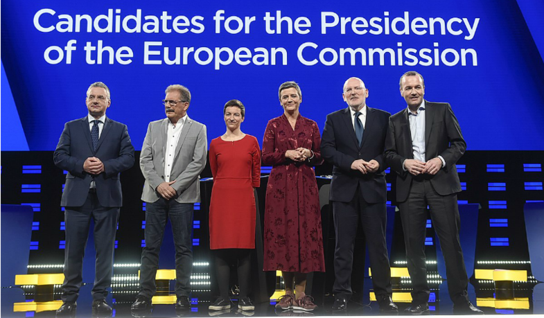 1200px-Debate_of_lead_candidates_for_the_European_Commission_presidency_-40894703423-
