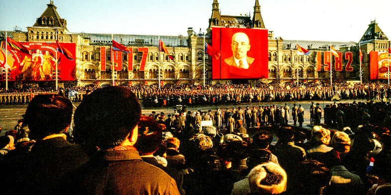 Brezhnev-Funeral-Joe-Cantu-photo-1982-2-resize