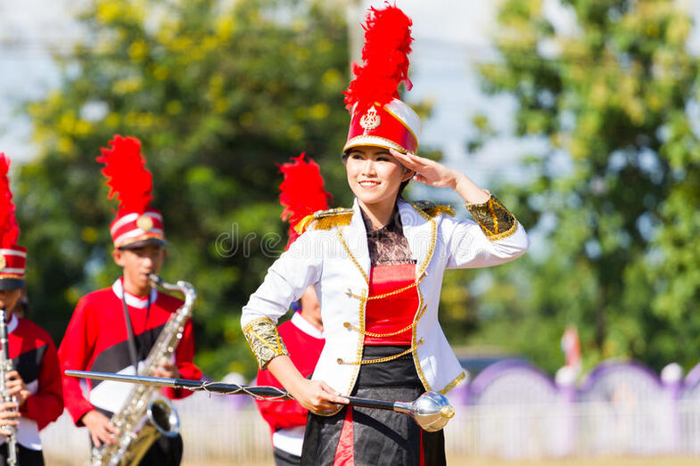 Chiang-rai-thailand-september-unidentified-beautiful-you-young-thai-marching-band-member-participating-parade-sporting-day-77590982