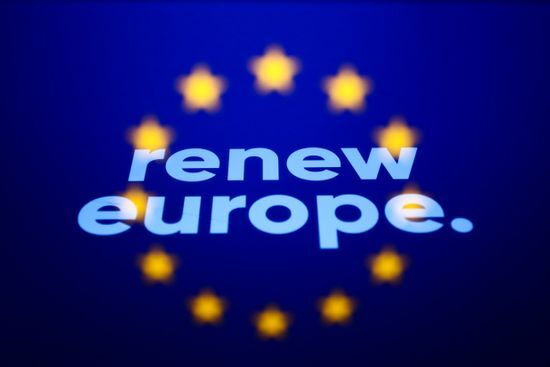 Renew-europe-group-logo-displayed-on-phone-550nw-13271952j