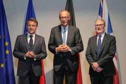 25003928-frances-president-emmanuel-macron-l-germanys